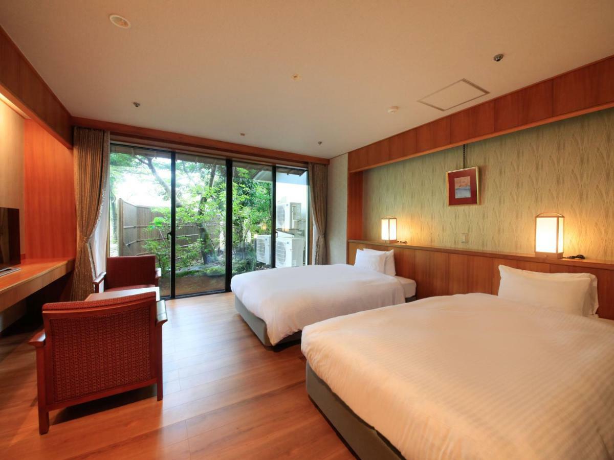 Hotel Yamashiro Onsen Miyabi No Yado Kaga Hyakumangoku Esterno foto