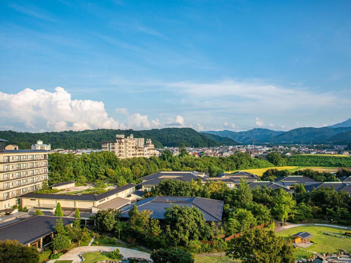 Hotel Yamashiro Onsen Miyabi No Yado Kaga Hyakumangoku Esterno foto